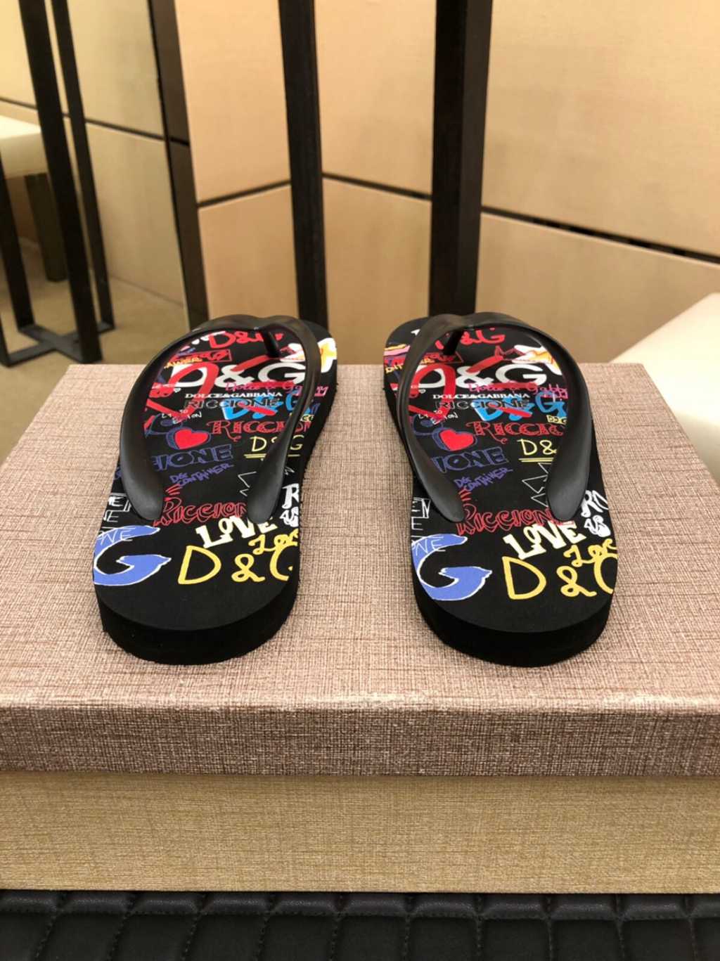 D*G slipper